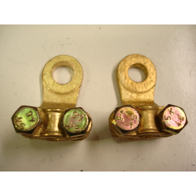 https://www.topretro.fr/68-thickbox_default/cb1810-paire-de-cosses-batterie-à-trou-de-10.jpg